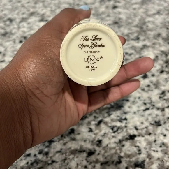 Vintage TARRAGON The Lenox Spice Garden 1992 Fine Porcelain Spice Jar - Picture 2 of 8
